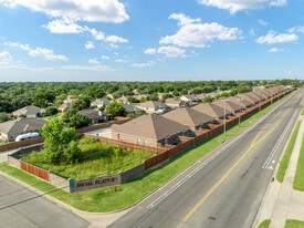 Building Photo - 301 W Panther Way