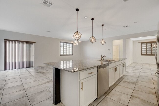 Building Photo - 5128 Granite Basin St