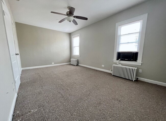 Building Photo - 2831 N 75th Ave