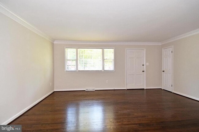 Building Photo - 8800 McNair Dr