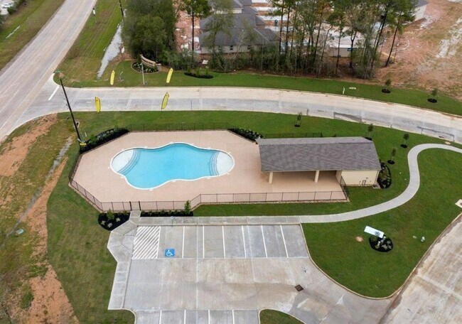 Building Photo - 2291 Raider Dr