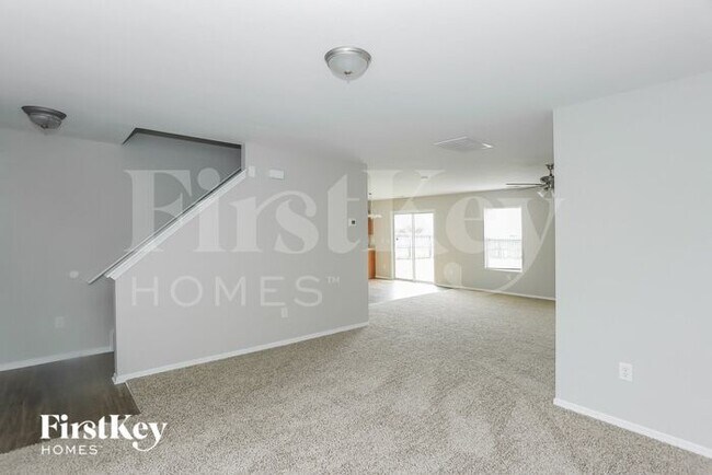 Building Photo - 1832 Rustic Barn Dr