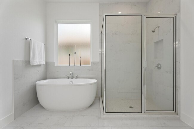 Building Photo - 10710 Verdant Hl