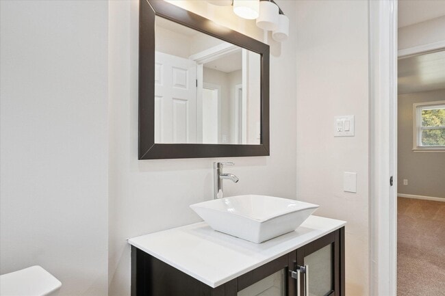 Building Photo - 29484 Spring Hill Dr