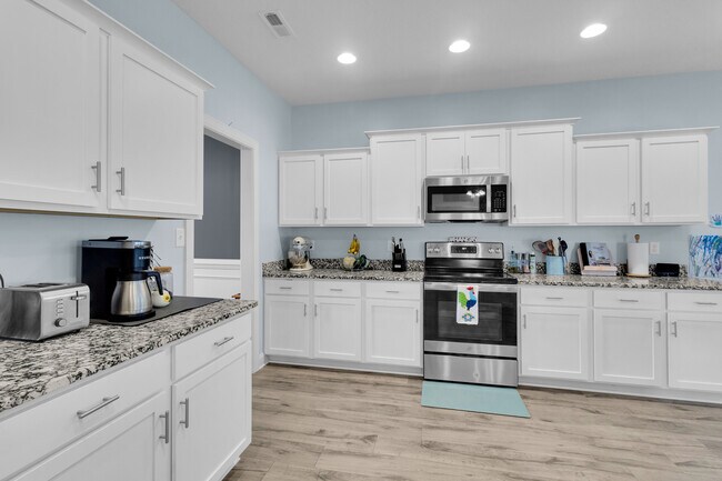 Building Photo - 630 Indigo Johnston Dr