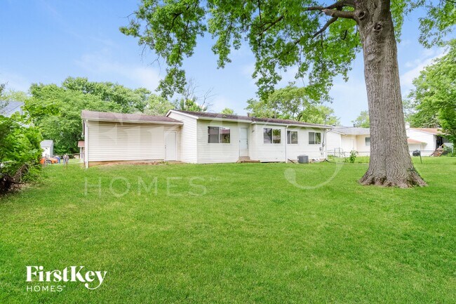 Building Photo - 2240 Spoonwood Dr