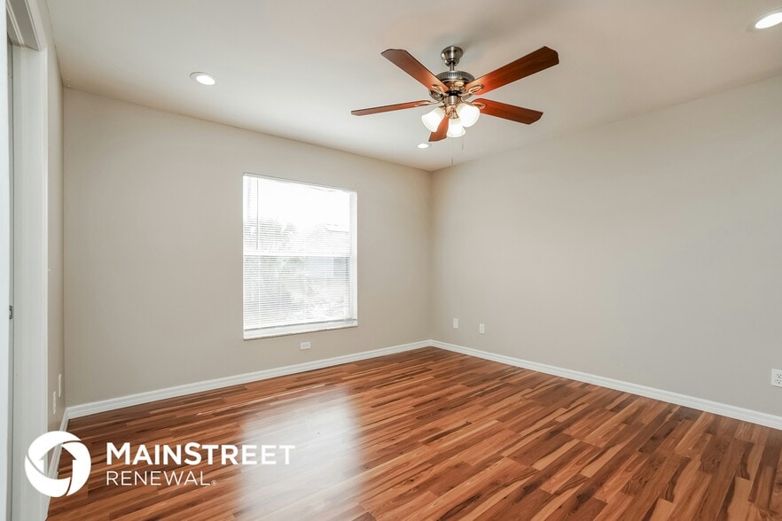 Building Photo - 6030 Latimer Ave