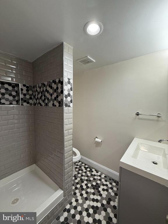 Building Photo - 3801 Tremayne Terrace
