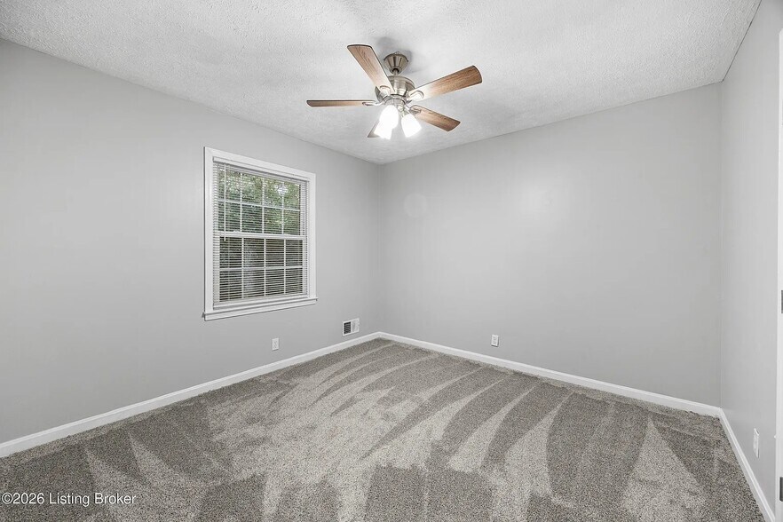 Building Photo - 6900 Heavrin Ave