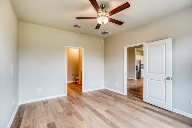 Building Photo - 417 San Miguel Crk Dr