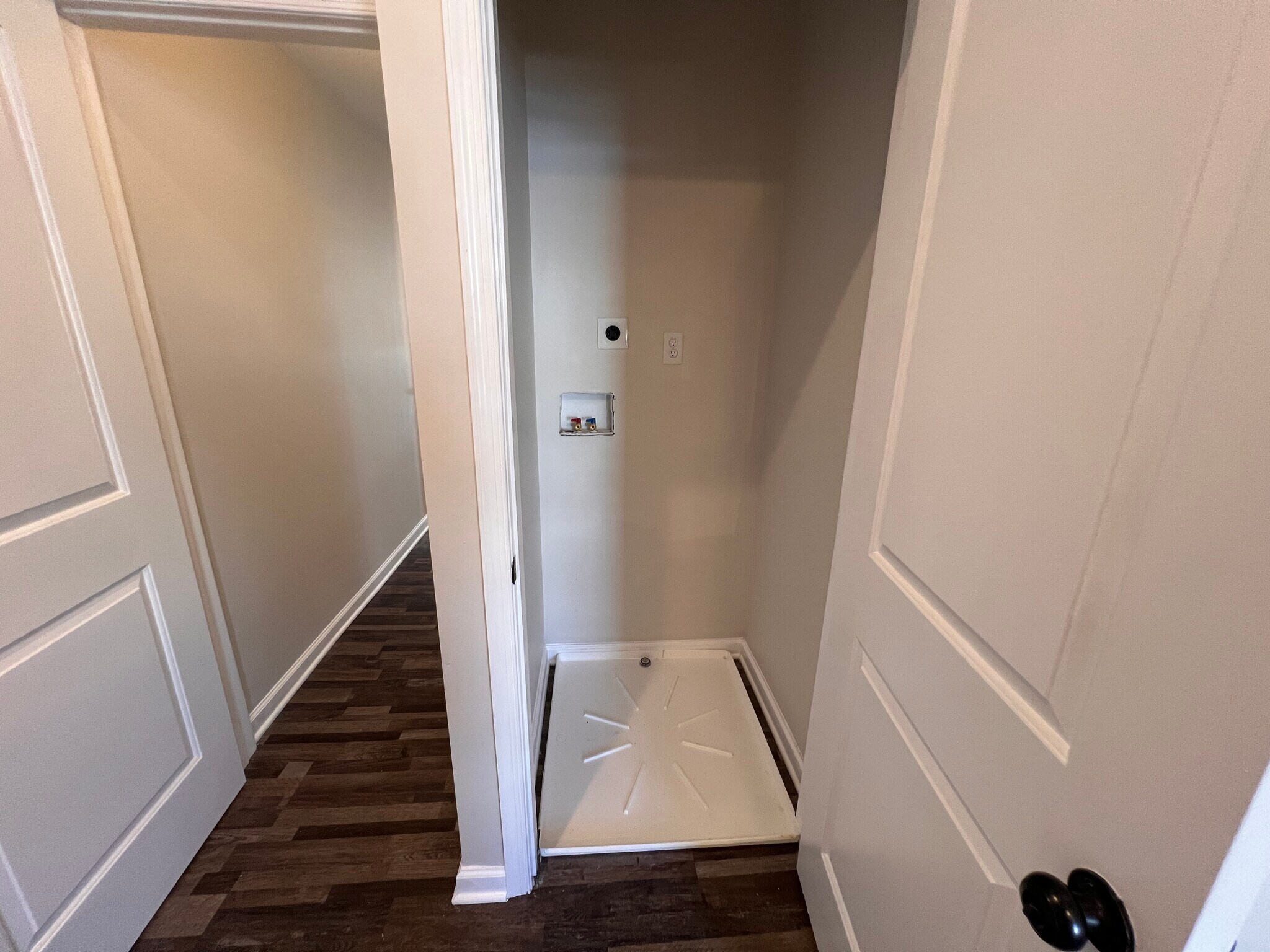 Washer/Dryer in Unit - 4654 York Rd