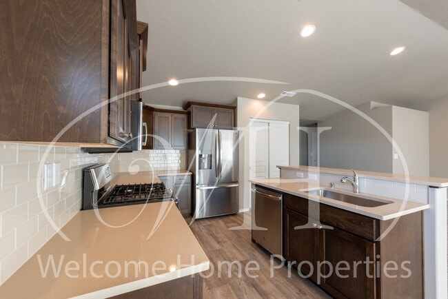 Building Photo - Beautiful Newer Home in New Neighborhood