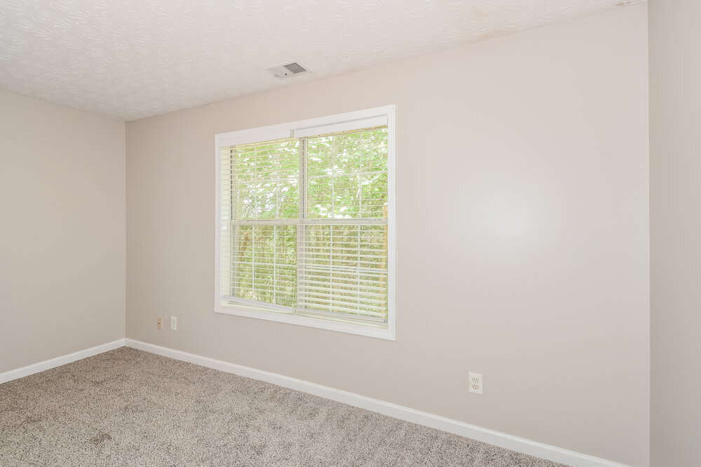 Building Photo - 2498 Tolliver Dr