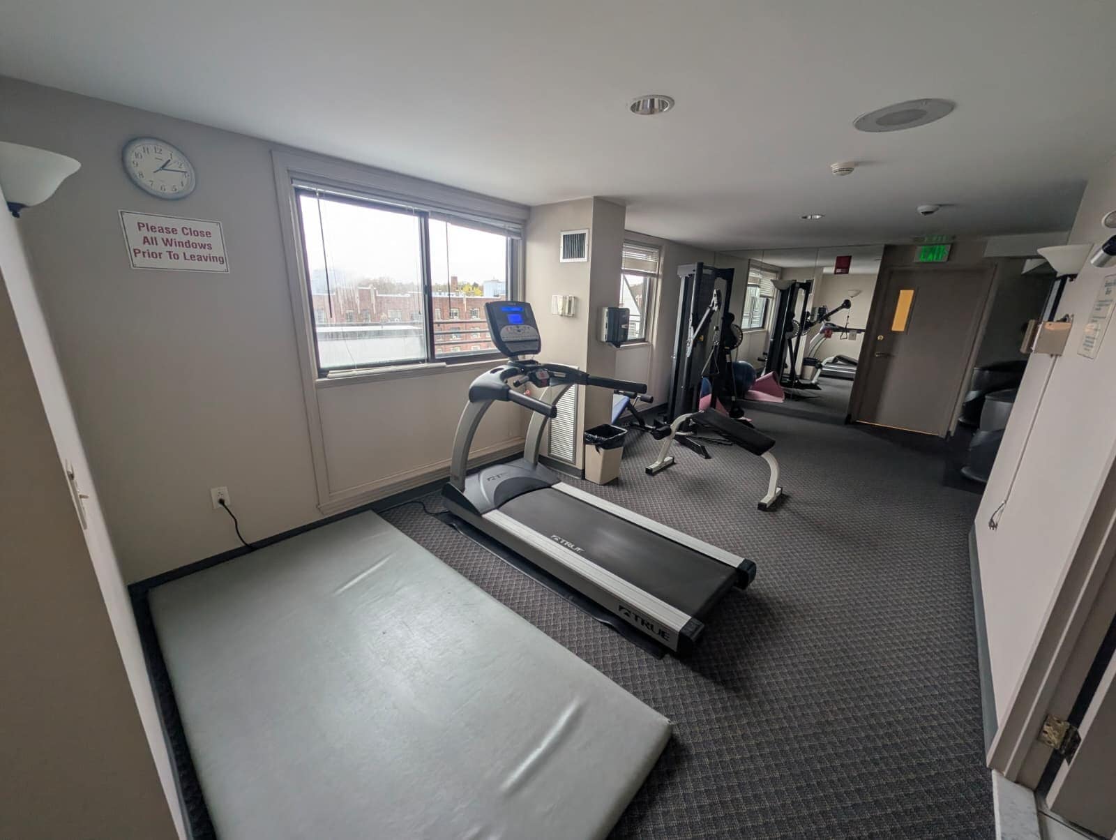 Building Photo - 1933 Commonwealth Ave