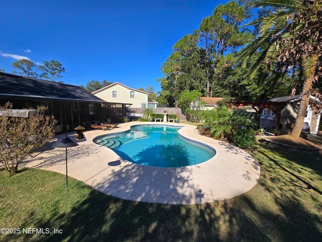 Building Photo - 7769 Andes Dr