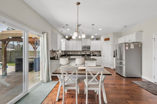 Building Photo - 301 Bear Run