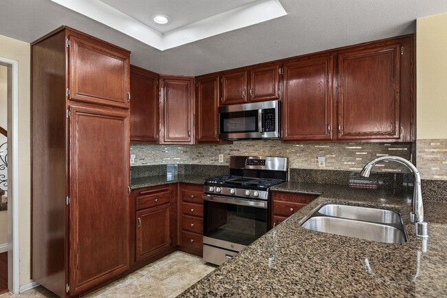 Building Photo - 3-Bedroom 2-Story Redlands Home with Big Backyard