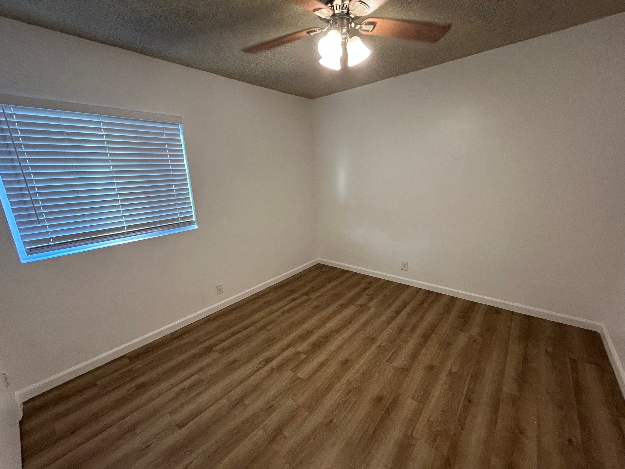 Bedroom 2 - 418 N Chester Ave