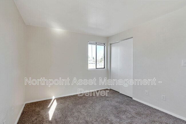 Building Photo - 149 S Zang Way