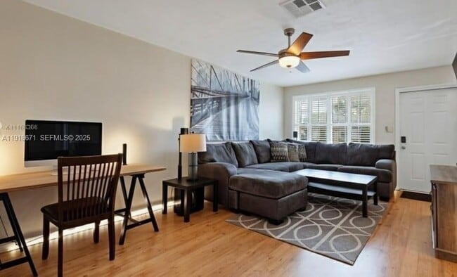 Building Photo - 8069 SW 19th Ct