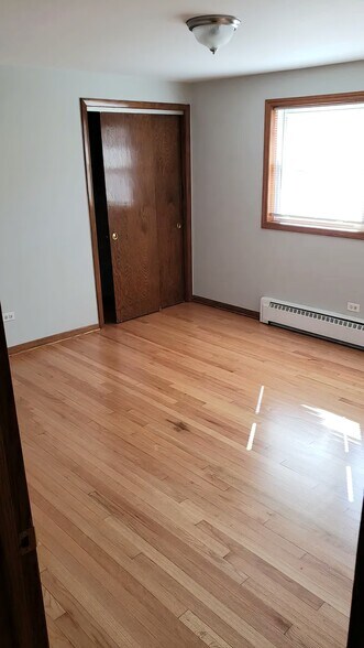 Building Photo - 4621 N Sayre Ave