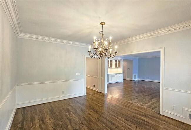 Building Photo - 5652 River Oaks Pl NW