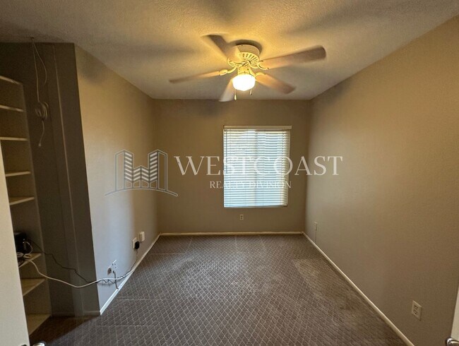 Building Photo - ***REDUCED RENT***Charming 4-Bedroom Home ...