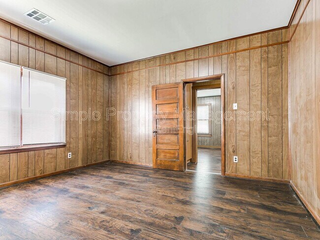 Building Photo - 532 SW 27th St