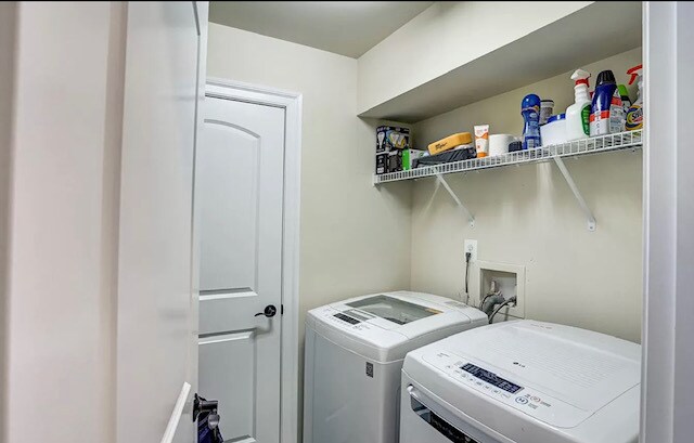 Building Photo - 2943 Templehof Ct