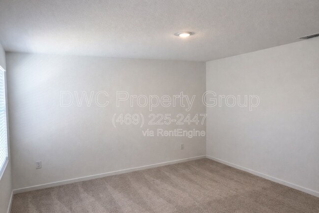 Building Photo - 3132 Burmese St