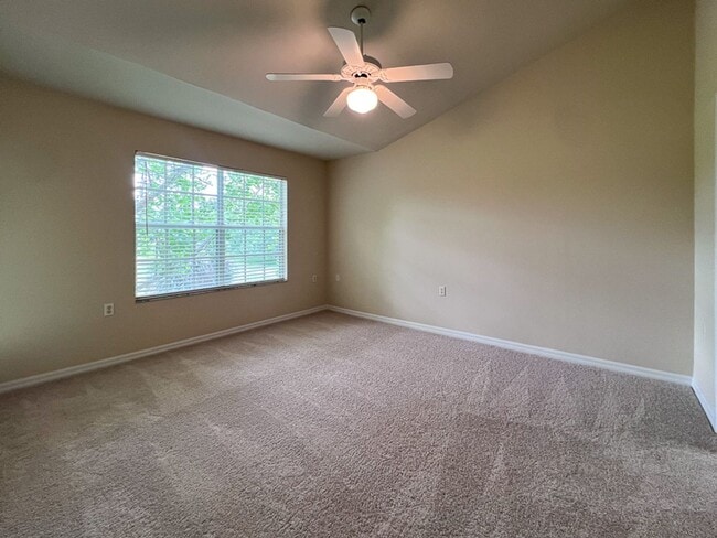 Building Photo - Beautiful 3 Bedroom Condo in the Links wit...