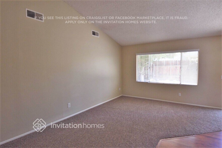 Building Photo - 28623 Newcastle Rd