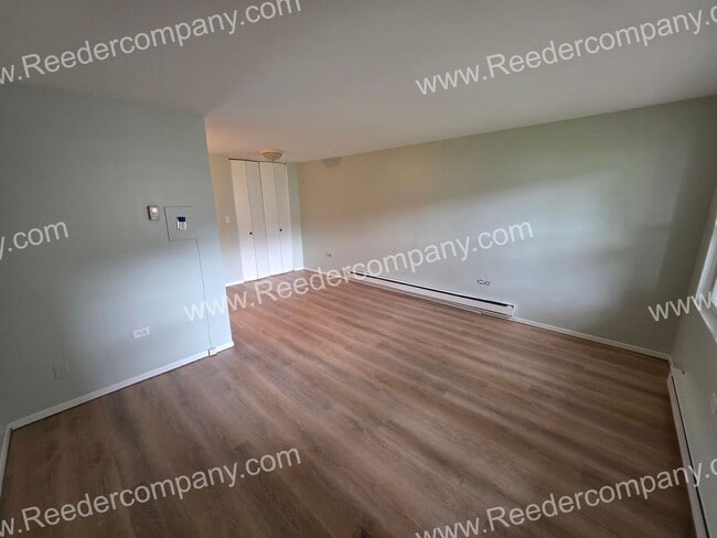Building Photo - Spacious 1 bedroom Condo
