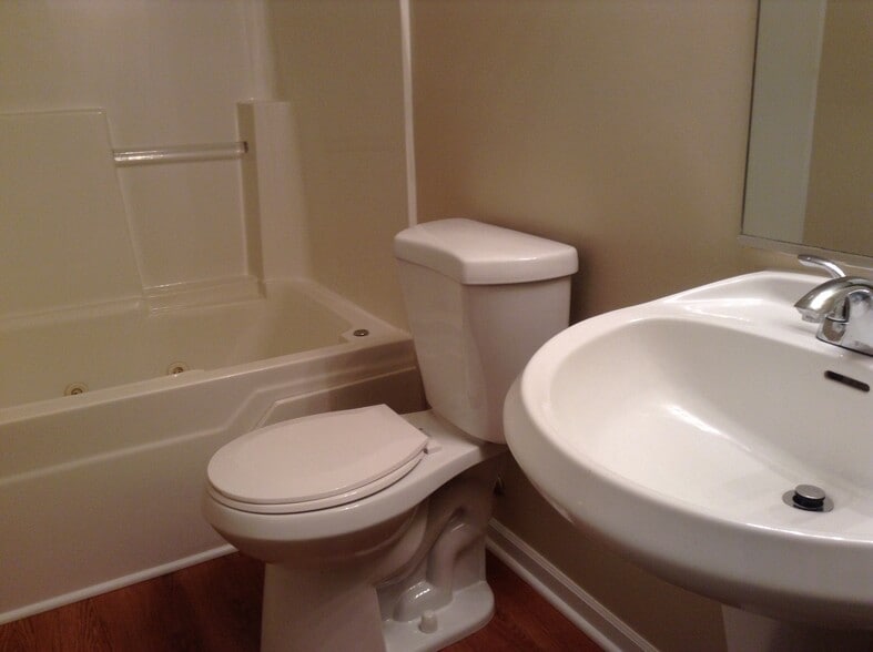 Building Photo - 7003 Pyramid Dr