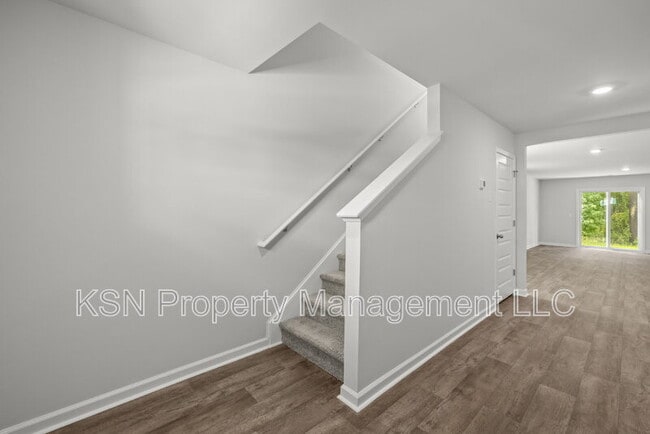 Building Photo - 129 Azure Dr