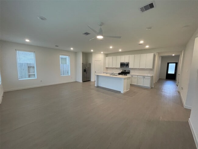 Building Photo - 16503 Texas Palmetto Wy