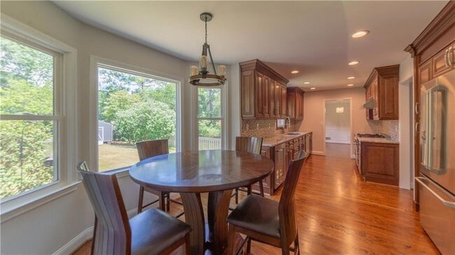 Building Photo - 3935 Briaridge Cir