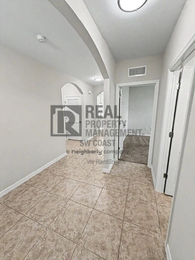 Building Photo - 7317 Mikasa Dr