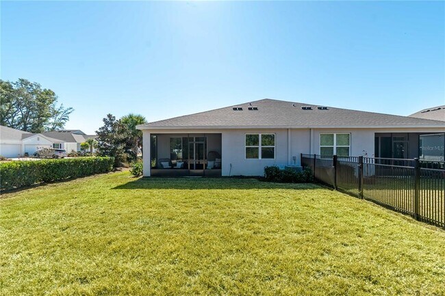 Building Photo - 5223 NW 48th Pl