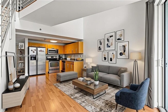 Building Photo - 6362 Collins Ave