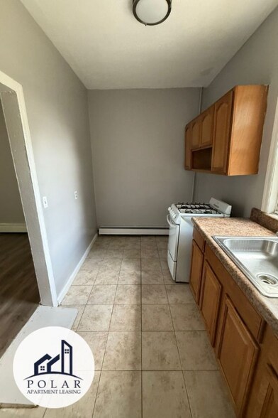 Primary Photo - 315 E Jersey St