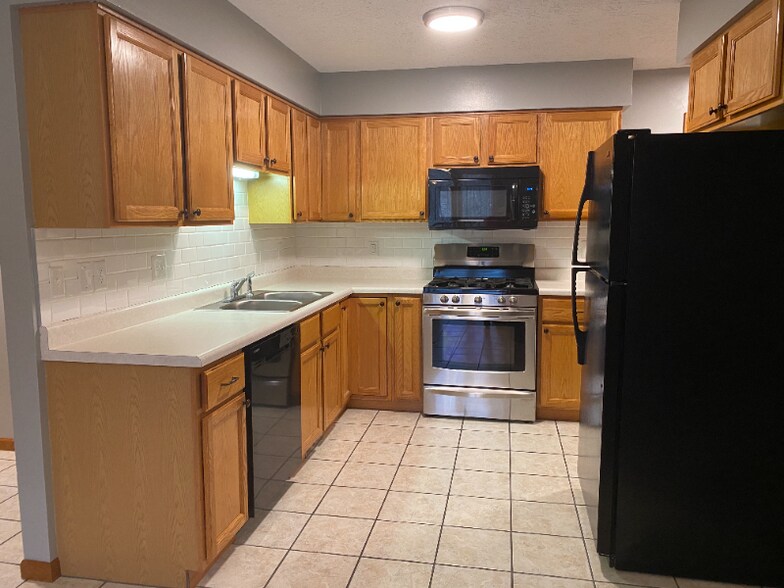 Building Photo - 603 S 22nd St