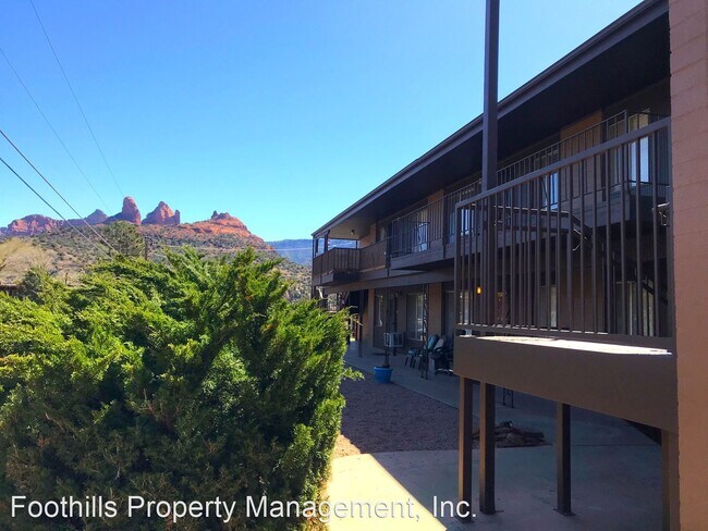 Primary Photo - 1 br, 1 bath House - 390 Cedar St #18