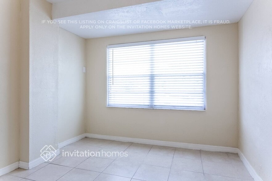 Building Photo - 5576 Souchak Dr