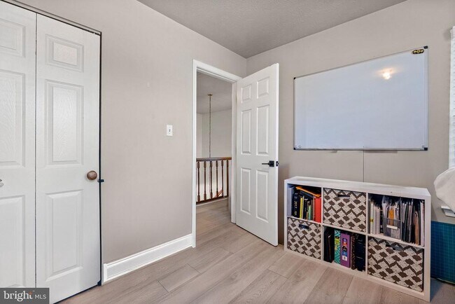 Building Photo - 13847 Lord Fairfax Pl