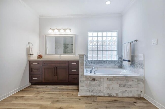 Building Photo - 1267 Sopris Dr