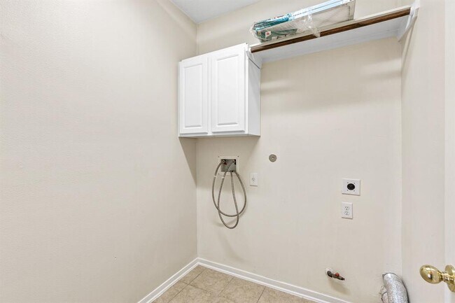 Building Photo - 3410 Walden Creek Ln