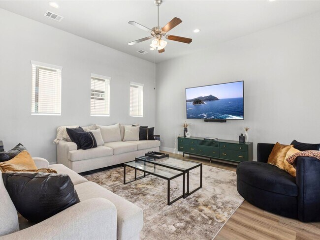 Building Photo - 9009 Lonestar River Ln