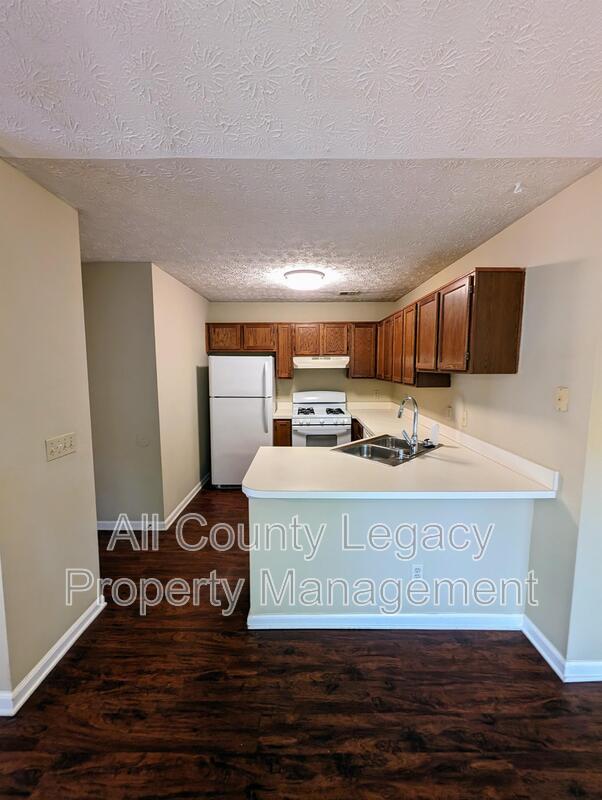 Building Photo - 1307 Yorkshire Ln
