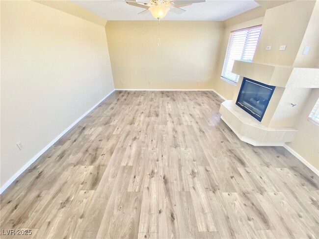 Building Photo - 8482 Canvas Vest Ct